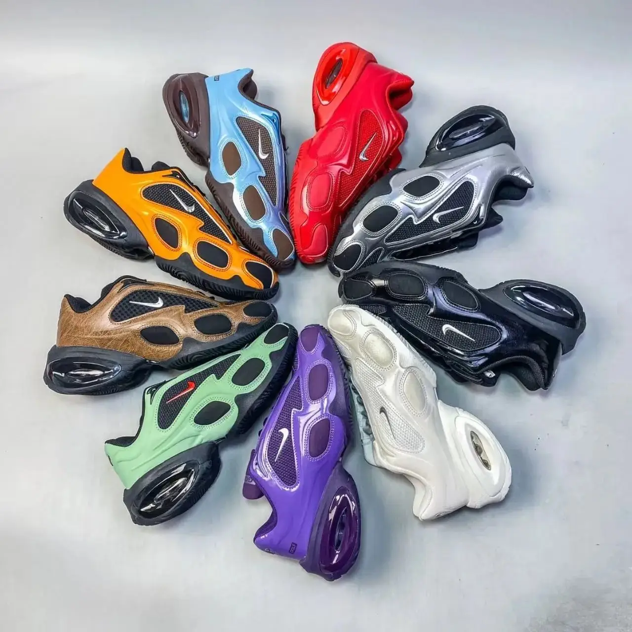Ver las 4 fotos Nike Air Max Muse & NOCTA x Nike Glide Sneakers