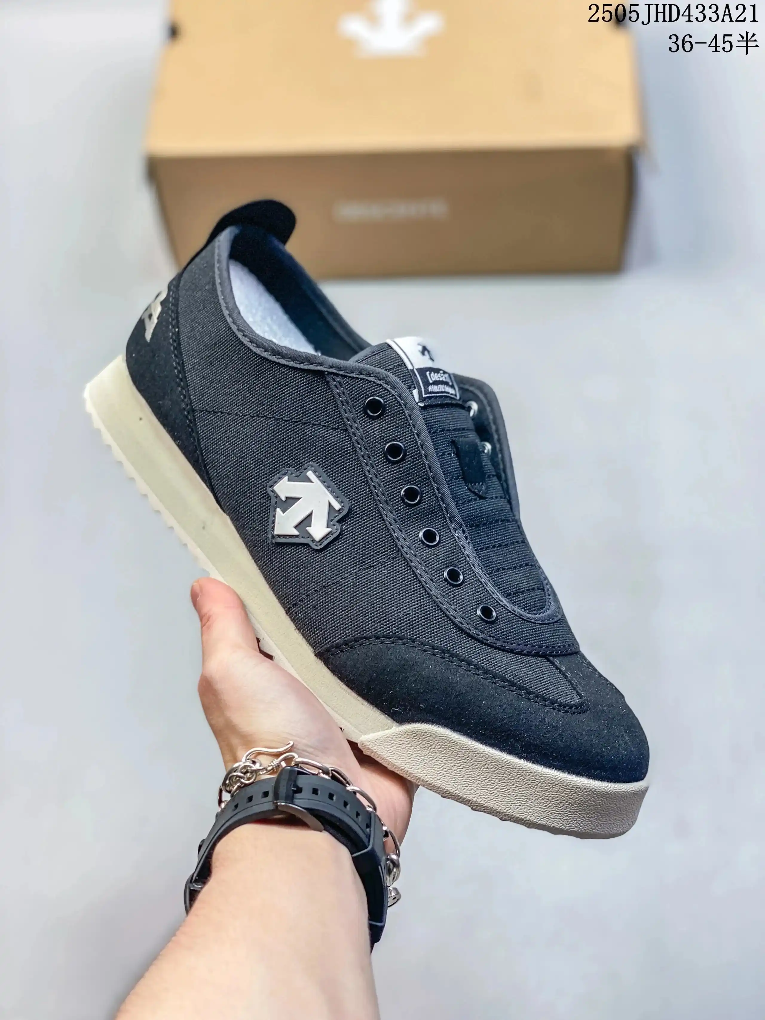 Descente Chrono shoes vista 2