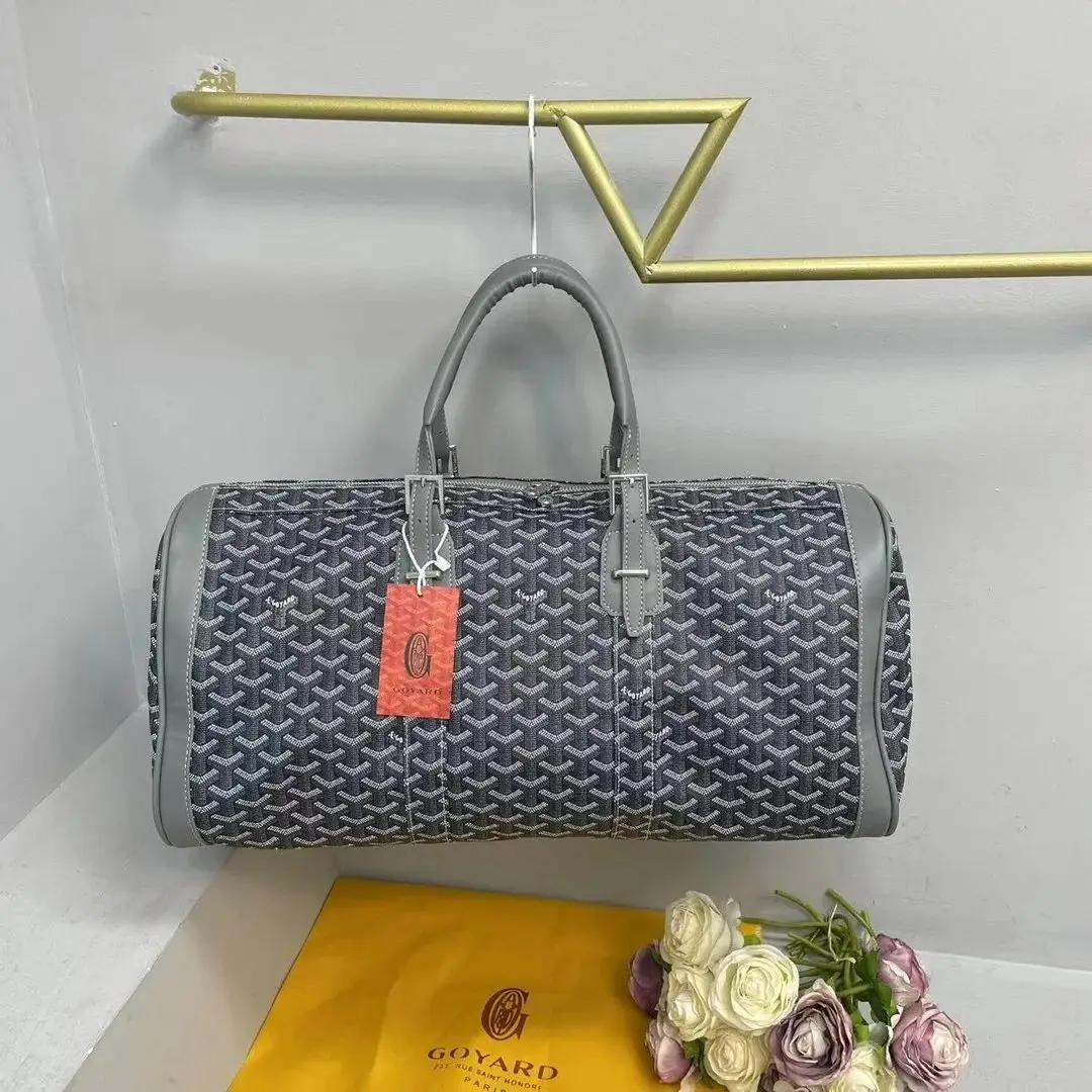 Goyard Saint Louis Duffle Bag vista 3