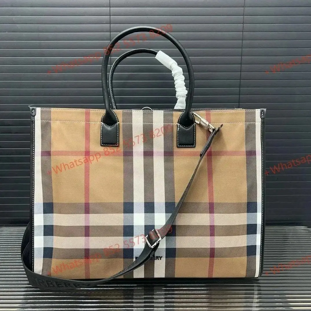 Burberry Vintage Check Bag [40 styles] vista 4