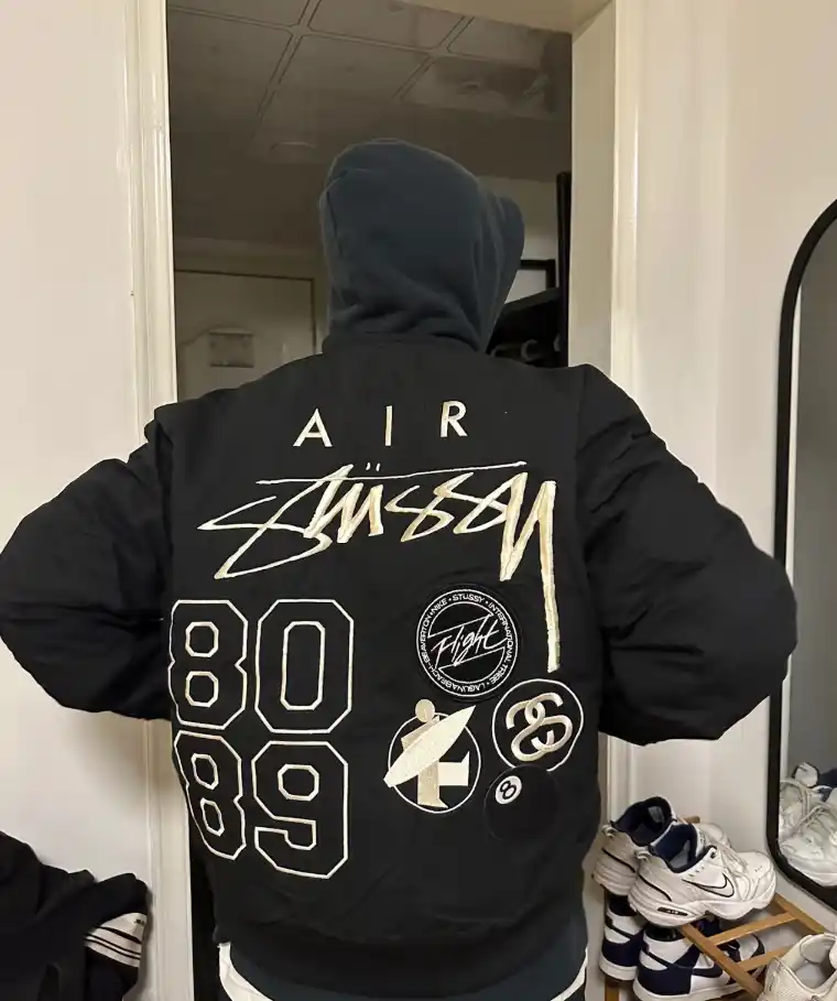 Stussy x Nike Air Stussy Bomber Jacket vista 2