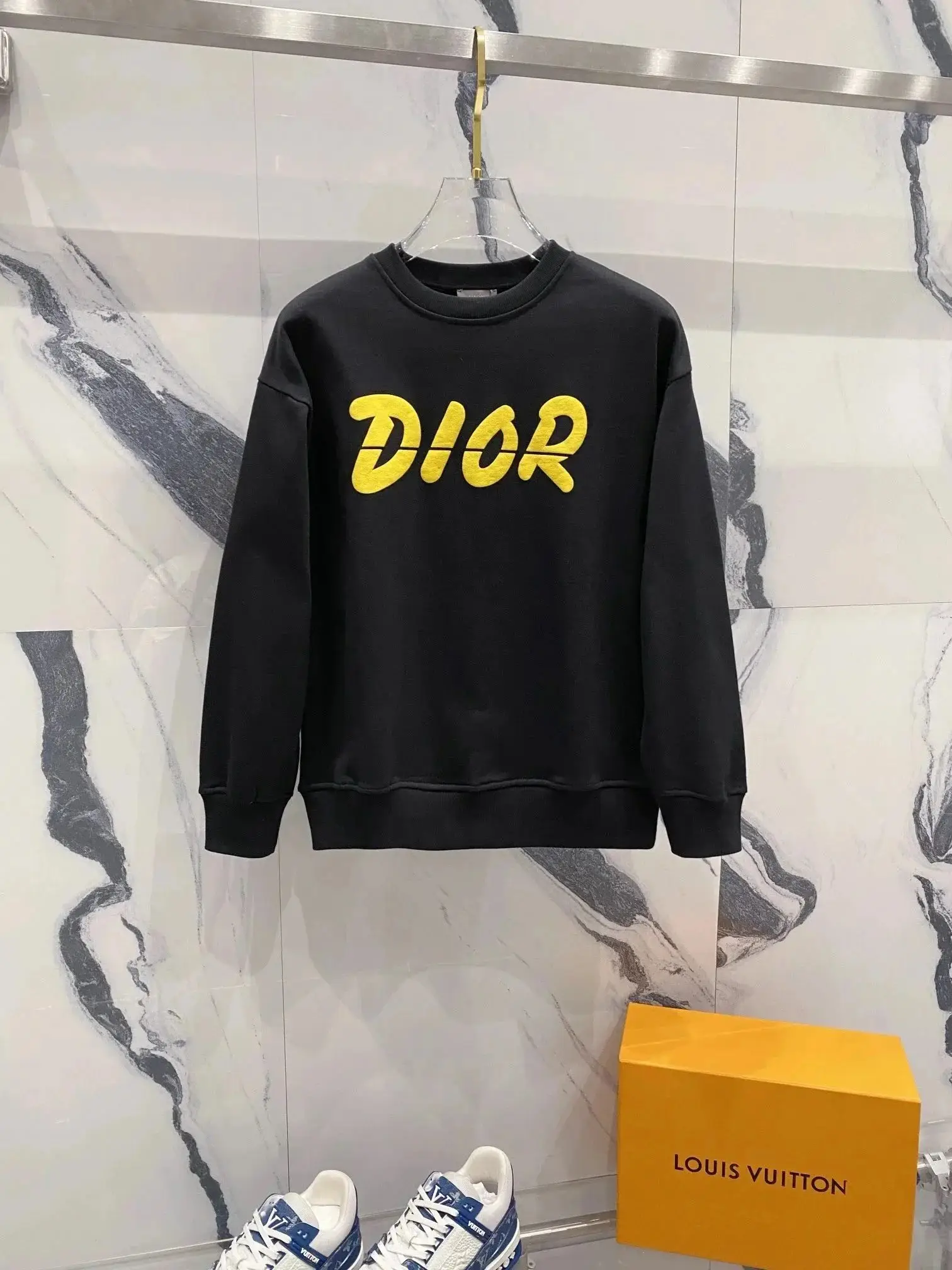 Dior 47 Sweatshirt [14+ colors] vista 2