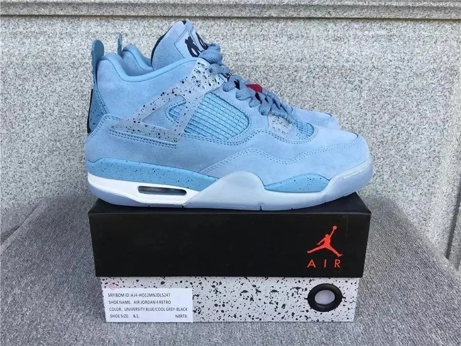 Air Jordan 4 Sneakers [33+ Styles] vista 3