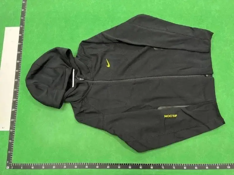 Nike NOCTA Hoodie vista 3