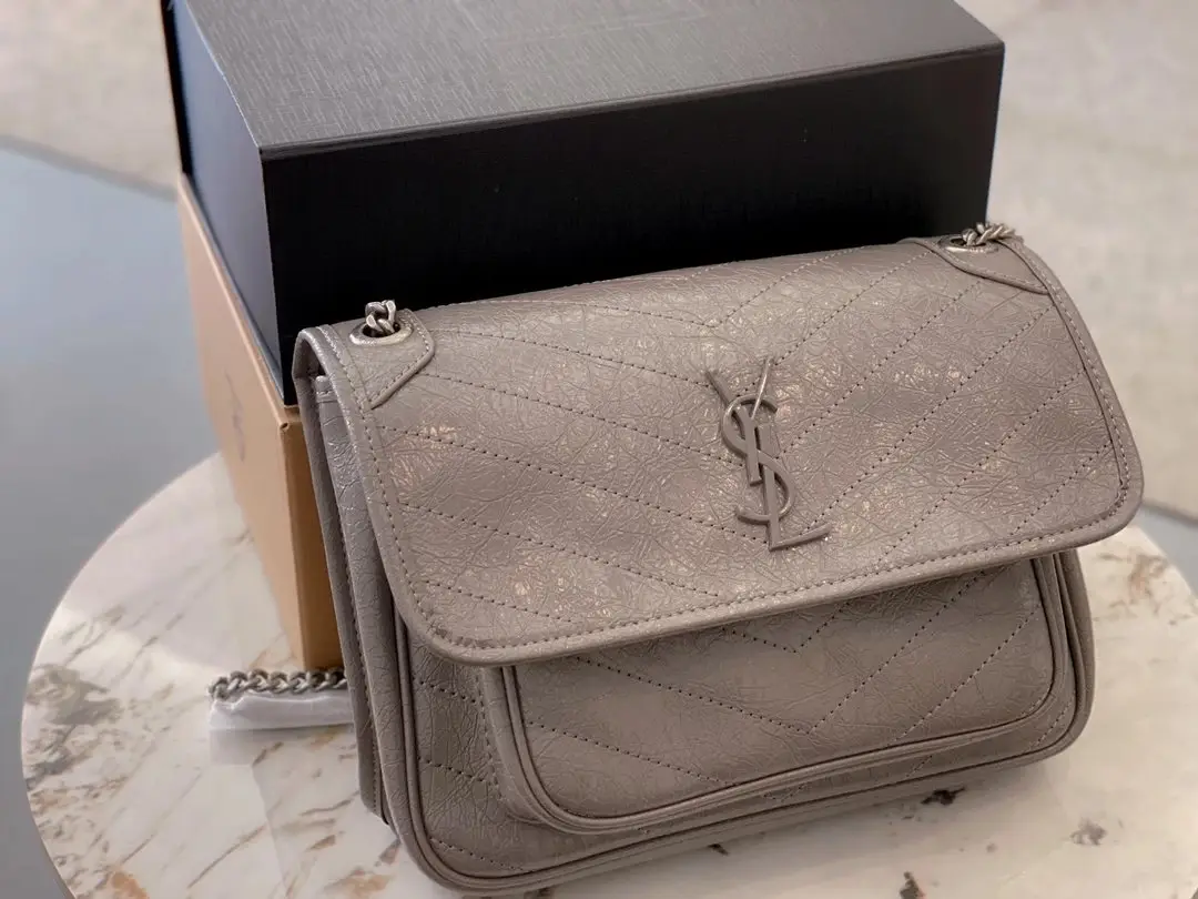 Saint Laurent Chain Bag [14 styles] vista 3