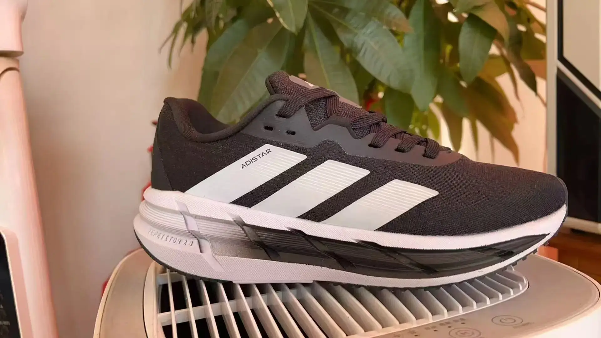 Adidas Running Shoes [32 styles] vista 3