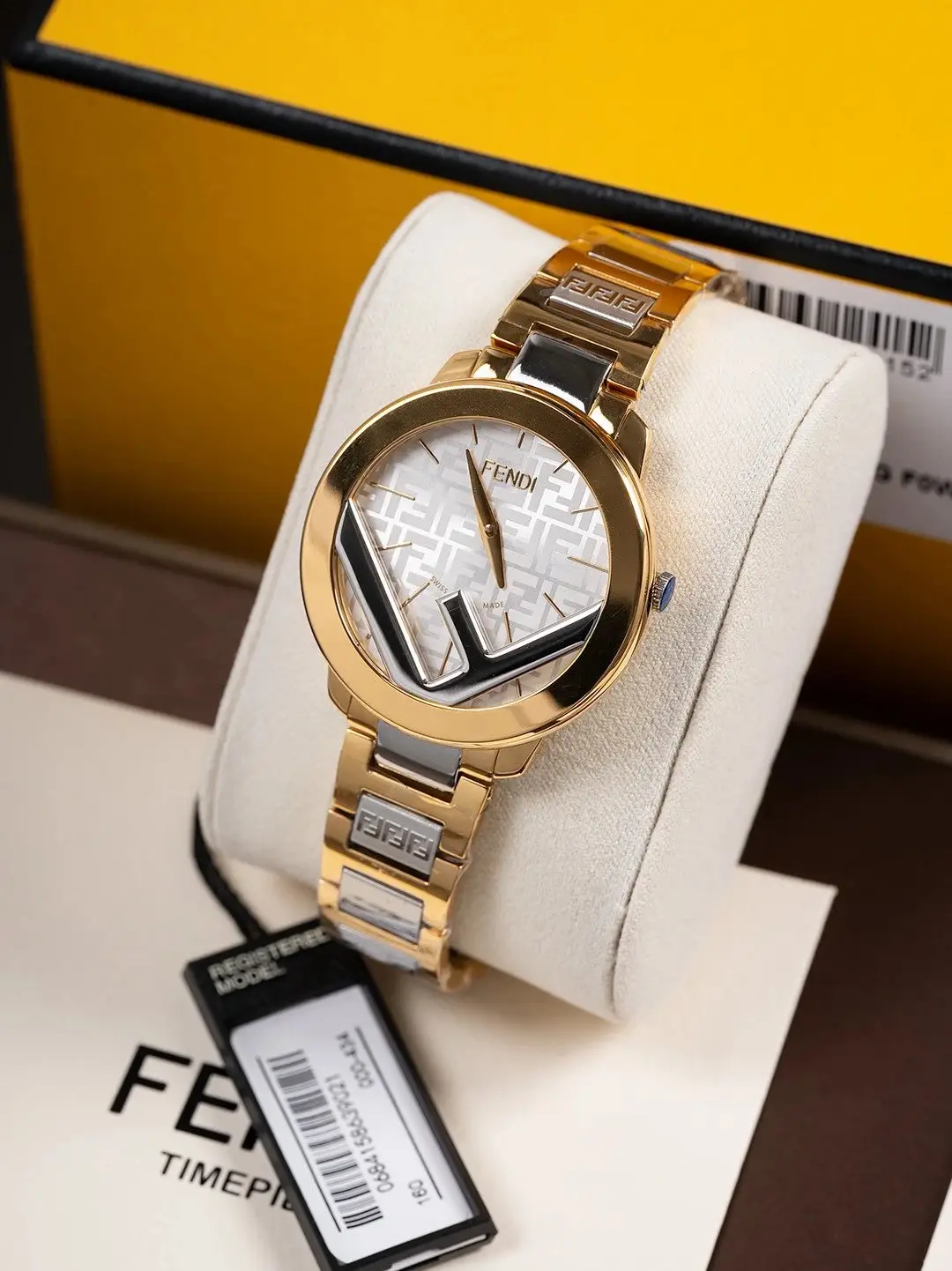 Fendi Quartz Watch [3 styles] vista 3