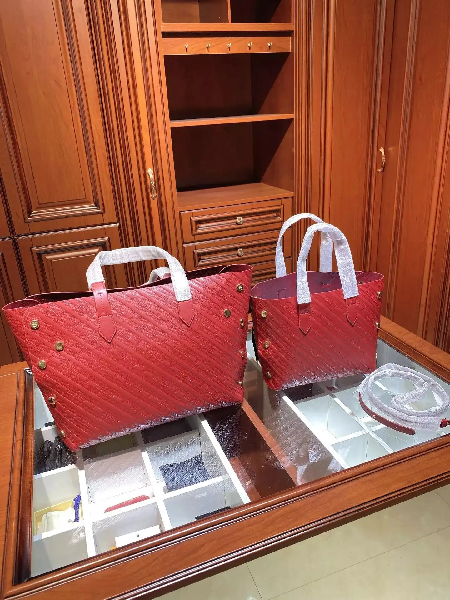 Givenchy Tote Bag [15 styles] vista 3